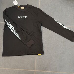 Gallerys Black Miami Long Sleeve Tee with White Flame Design
